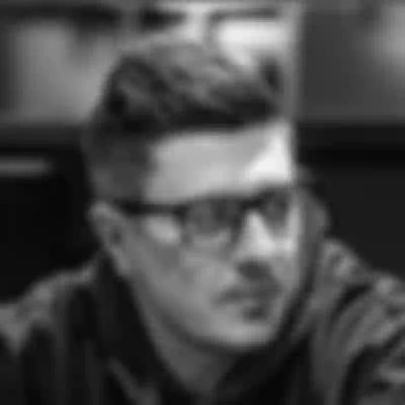 atom vykladachi ta komanda mykhailo khytriak